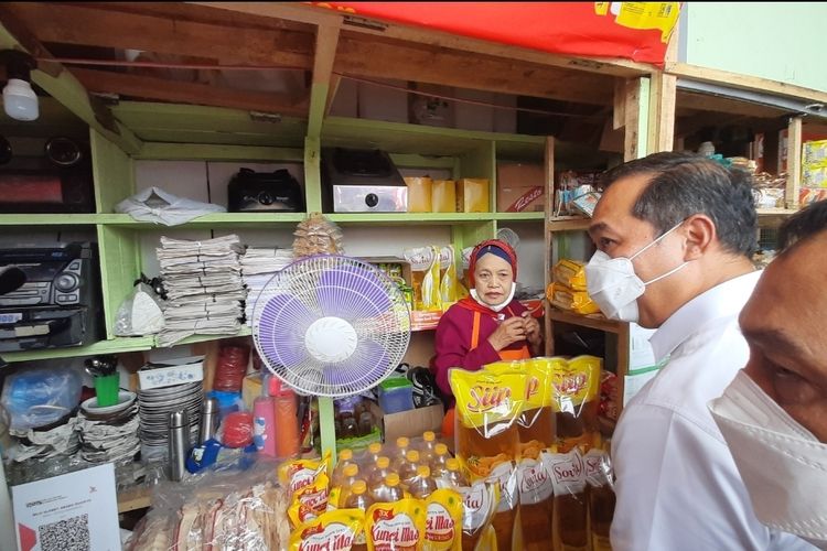 Mendag Lutfi: Saya Memastikan Distribusi Minyak Goreng Akan Cepat Sampai di Pasar